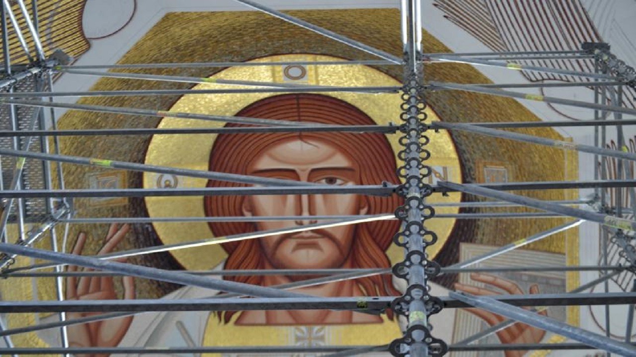 У храмі Українського Католицького Університету освятили мозаїку 