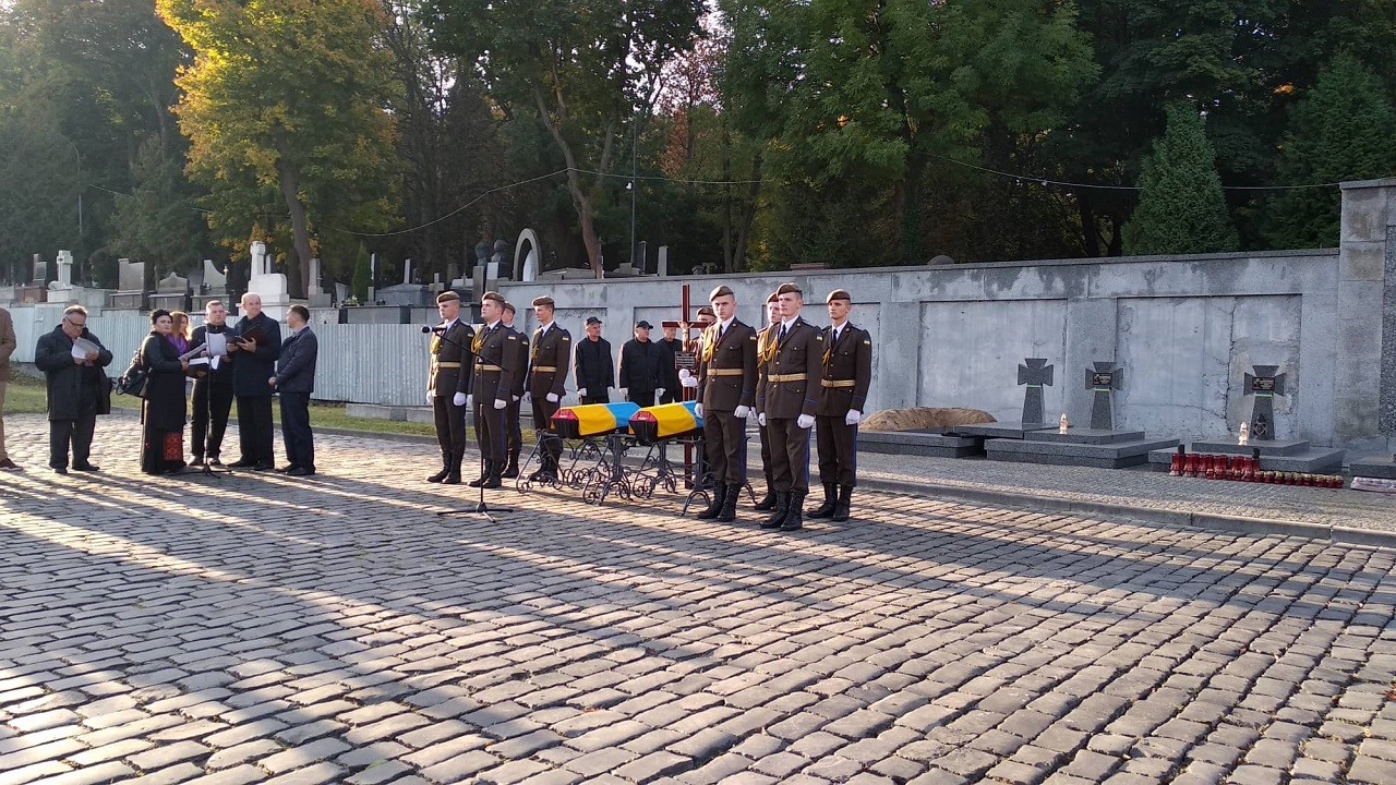 На Личаківському кладовищі із військовими почестями перепоховали вояків УПА