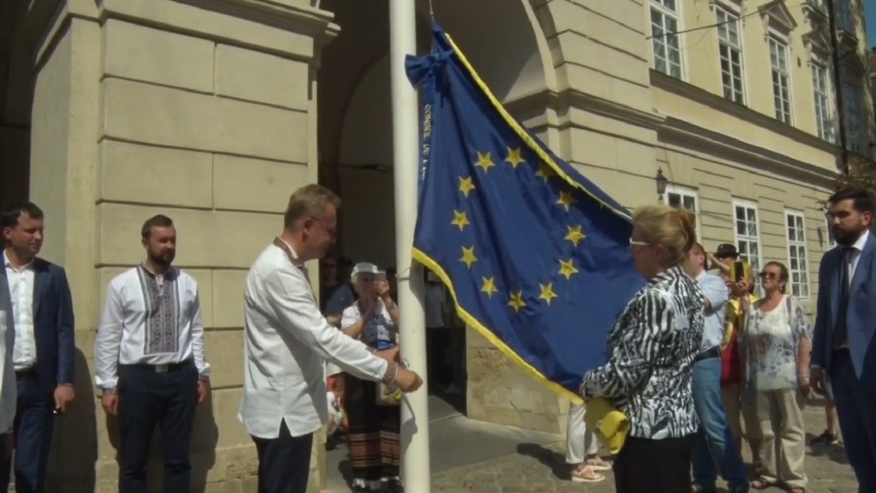Львів отримав Почесний прапор Призу Європи за поширення європейських цінностей