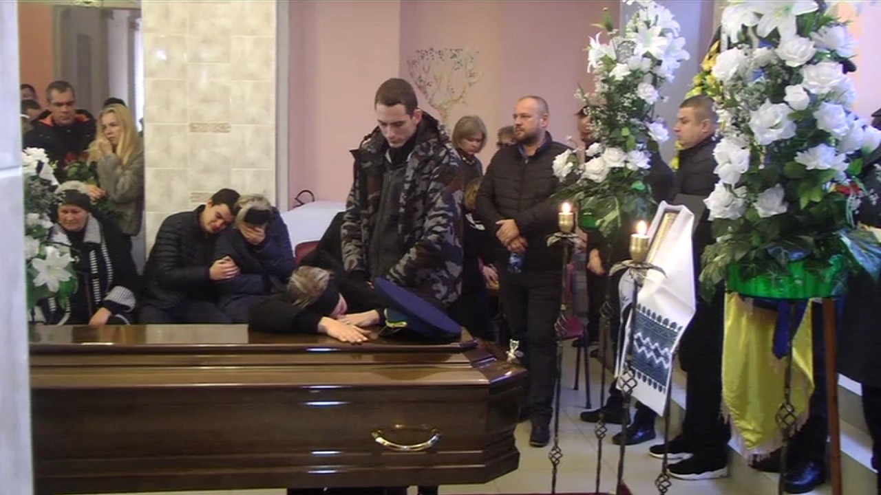 У Вінниці попрощалися із льотчиком, який загинув внаслідок падіння літака на Львівщині